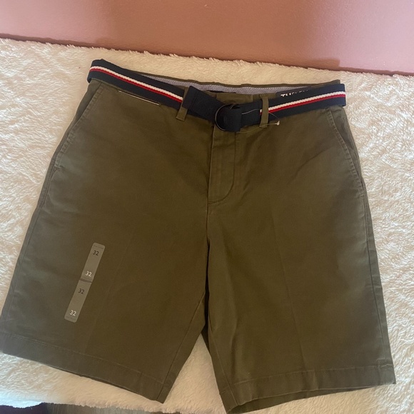 Tommy Hilfiger Belted Shorts - Picture 1 of 9
